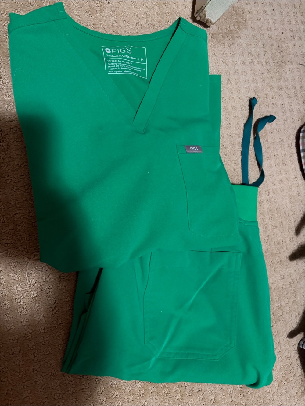 Figs Women’s Scrub Set in Green